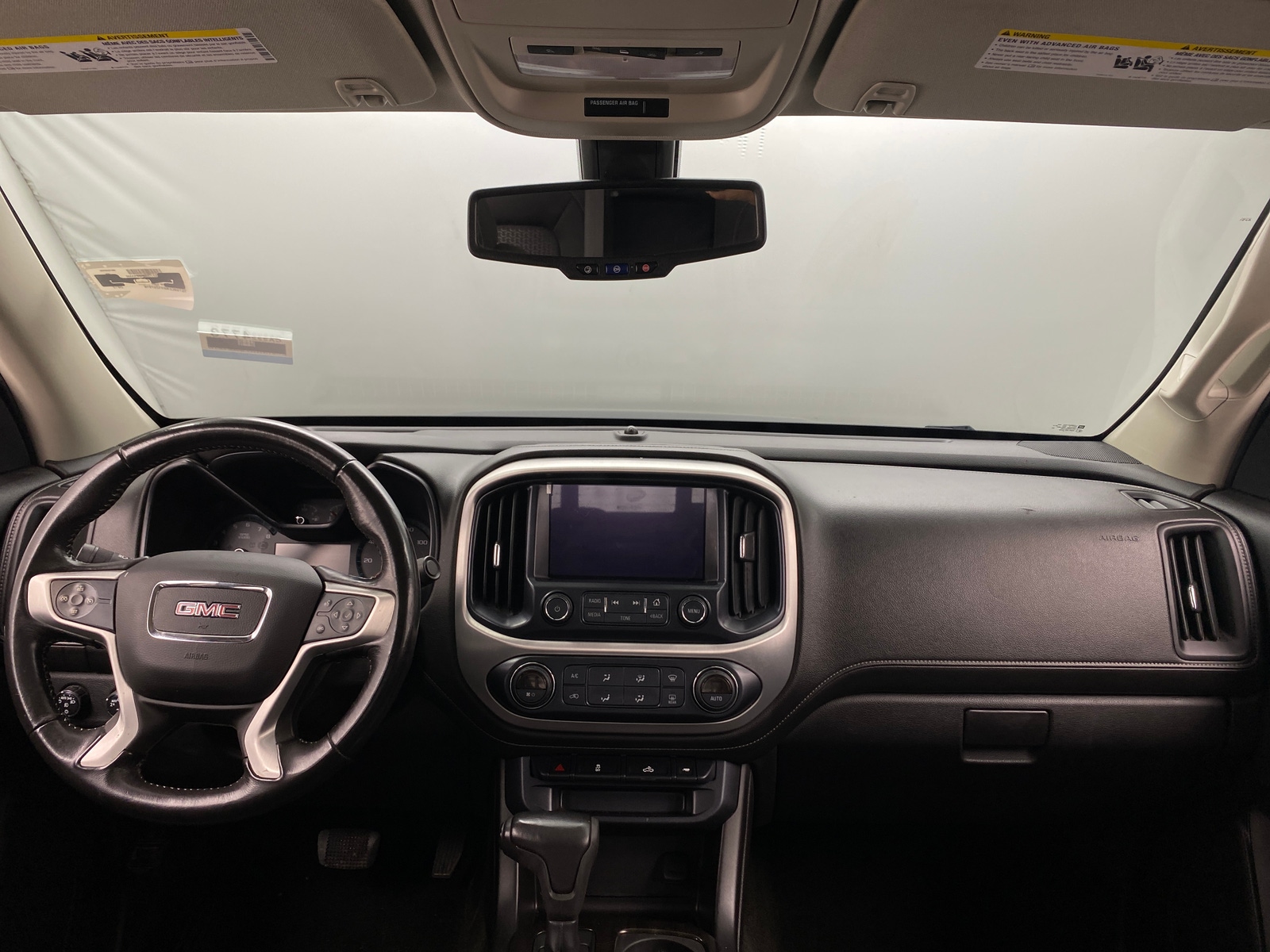 Thumbnail: 2017 GMC Canyon - 3