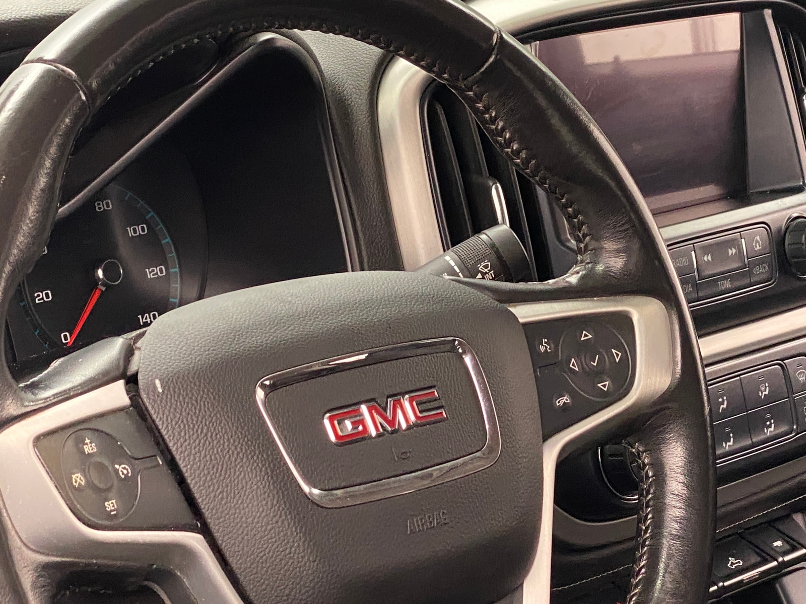Thumbnail: 2017 GMC Canyon - 5