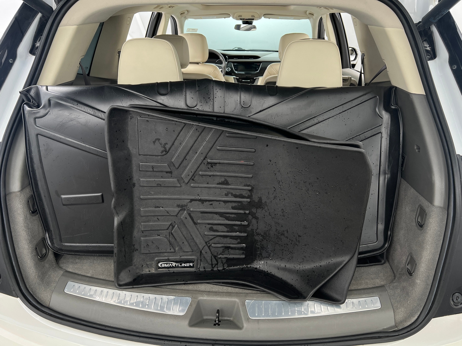 Thumbnail: 2021 Cadillac XT6 - 6
