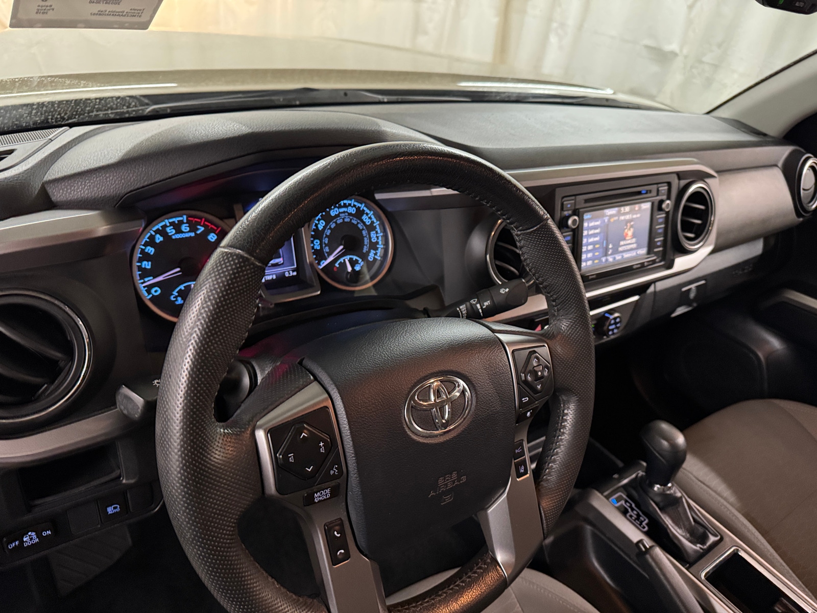 Thumbnail: 2019 Toyota Tacoma - 3
