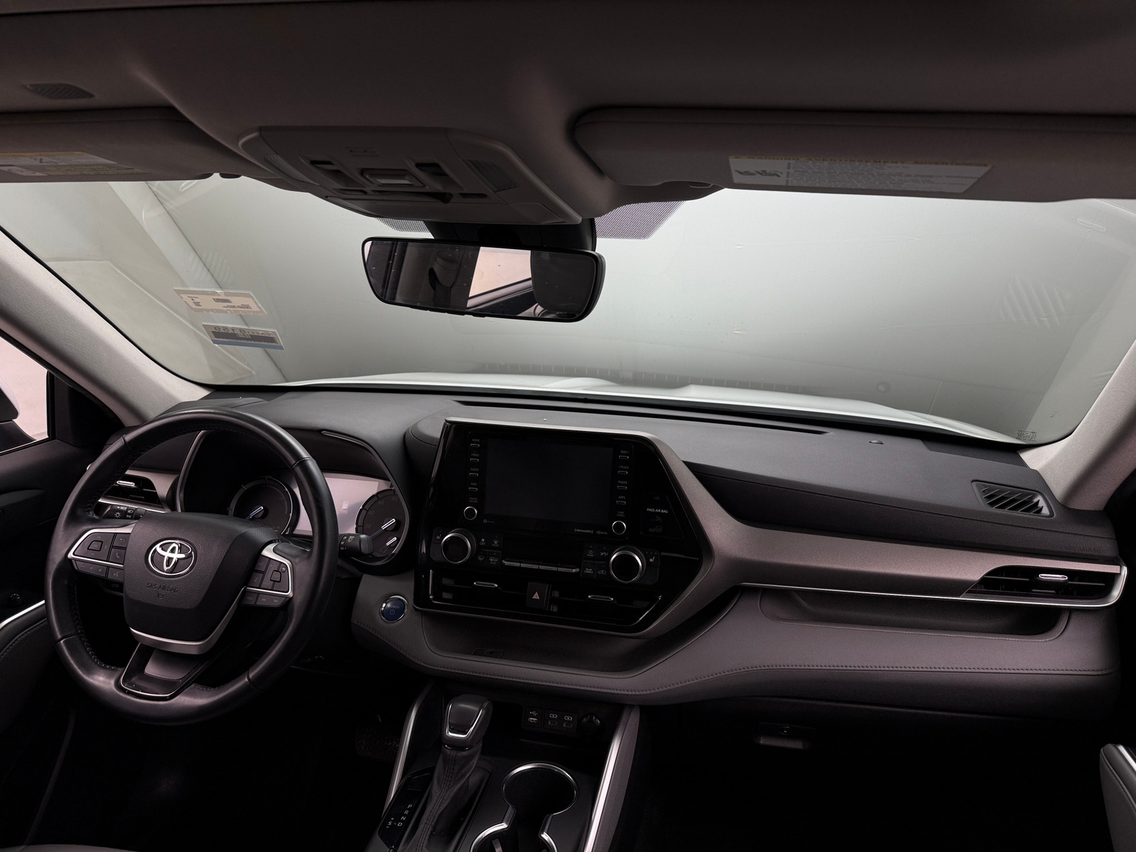 Thumbnail: 2022 Toyota Highlander - 3