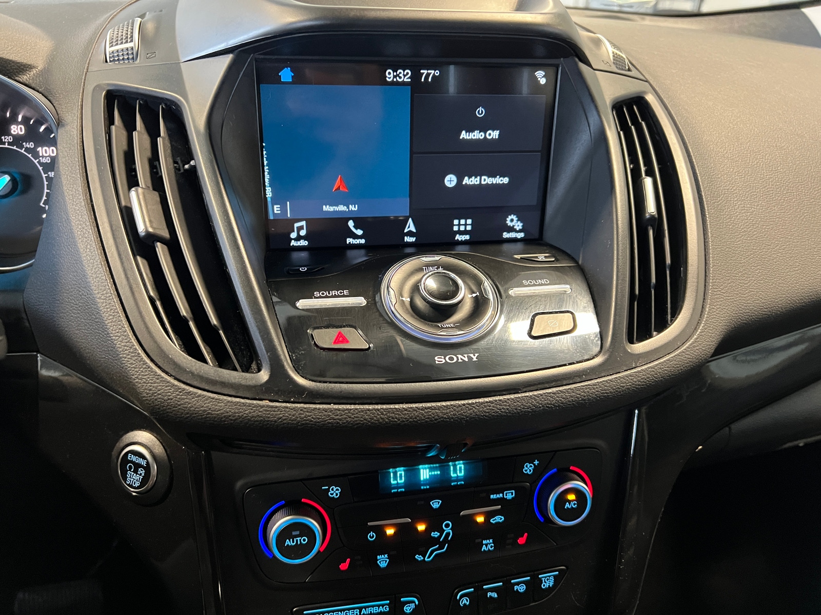 Thumbnail: 2019 Ford Escape - 3
