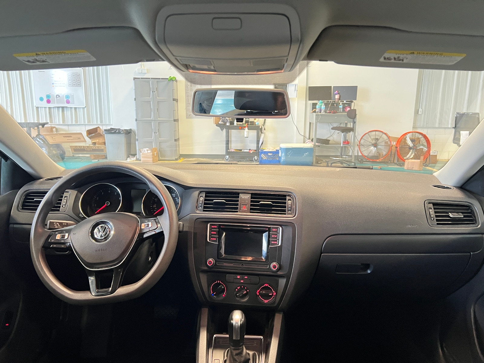 Thumbnail: 2016 Volkswagen Jetta - 3