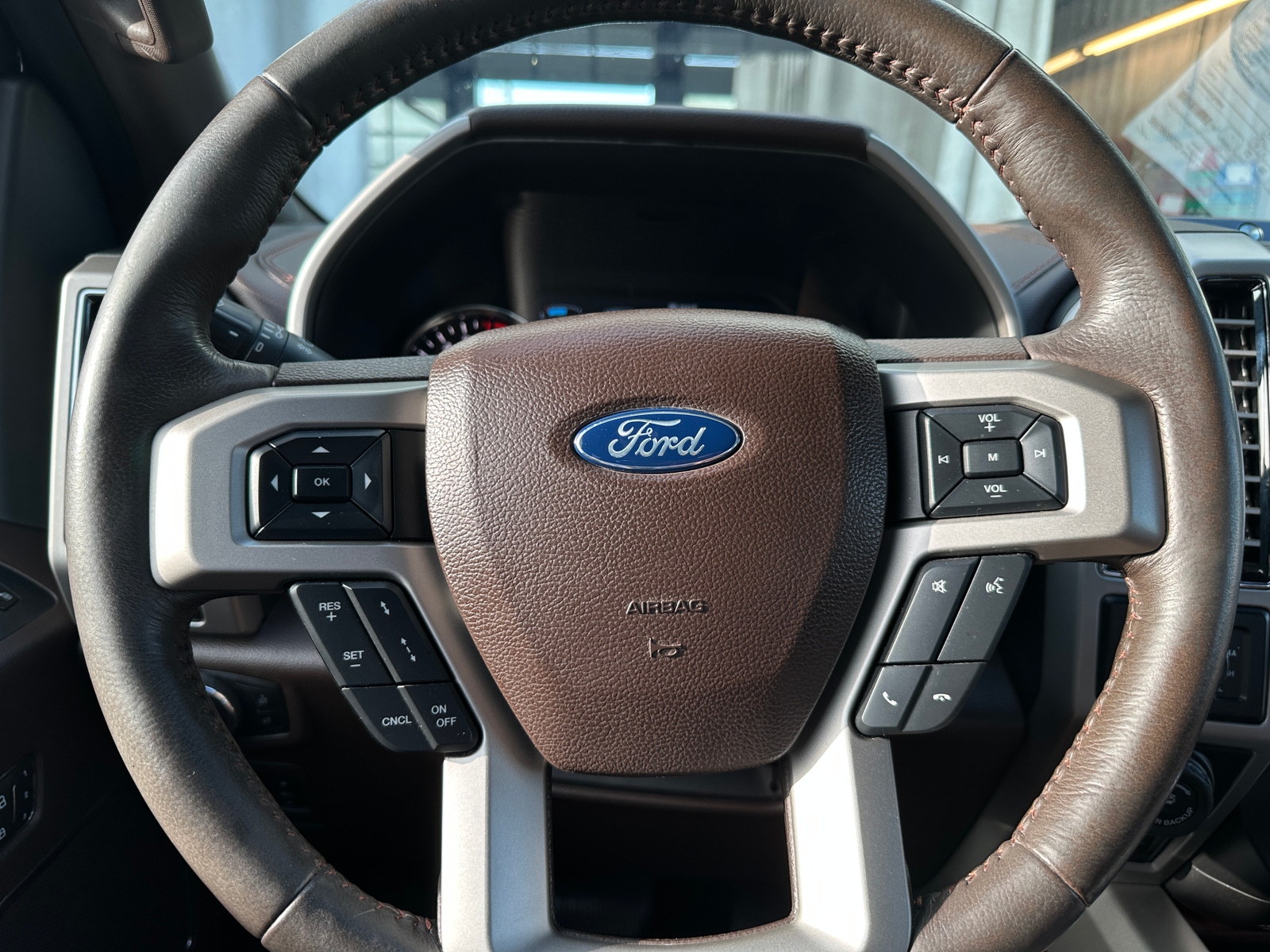 Thumbnail: 2019 Ford Econoline - 4