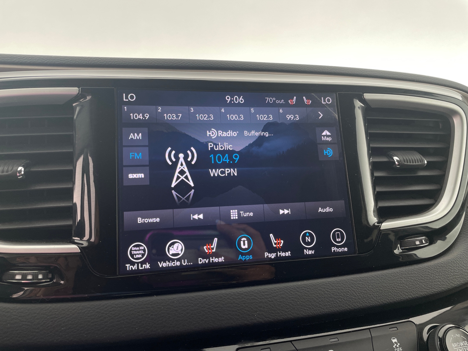 Thumbnail: 2019 Chrysler Pacifica - 4