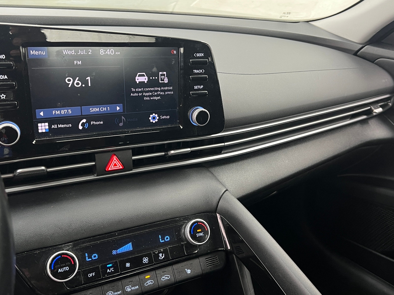 Thumbnail: 2022 Hyundai Elantra - 4