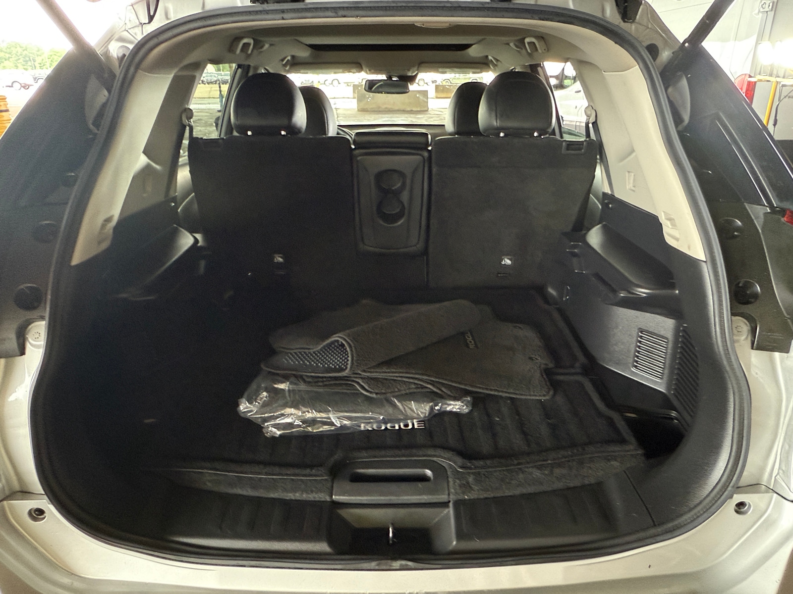 Thumbnail: 2019 Nissan Rogue - 6