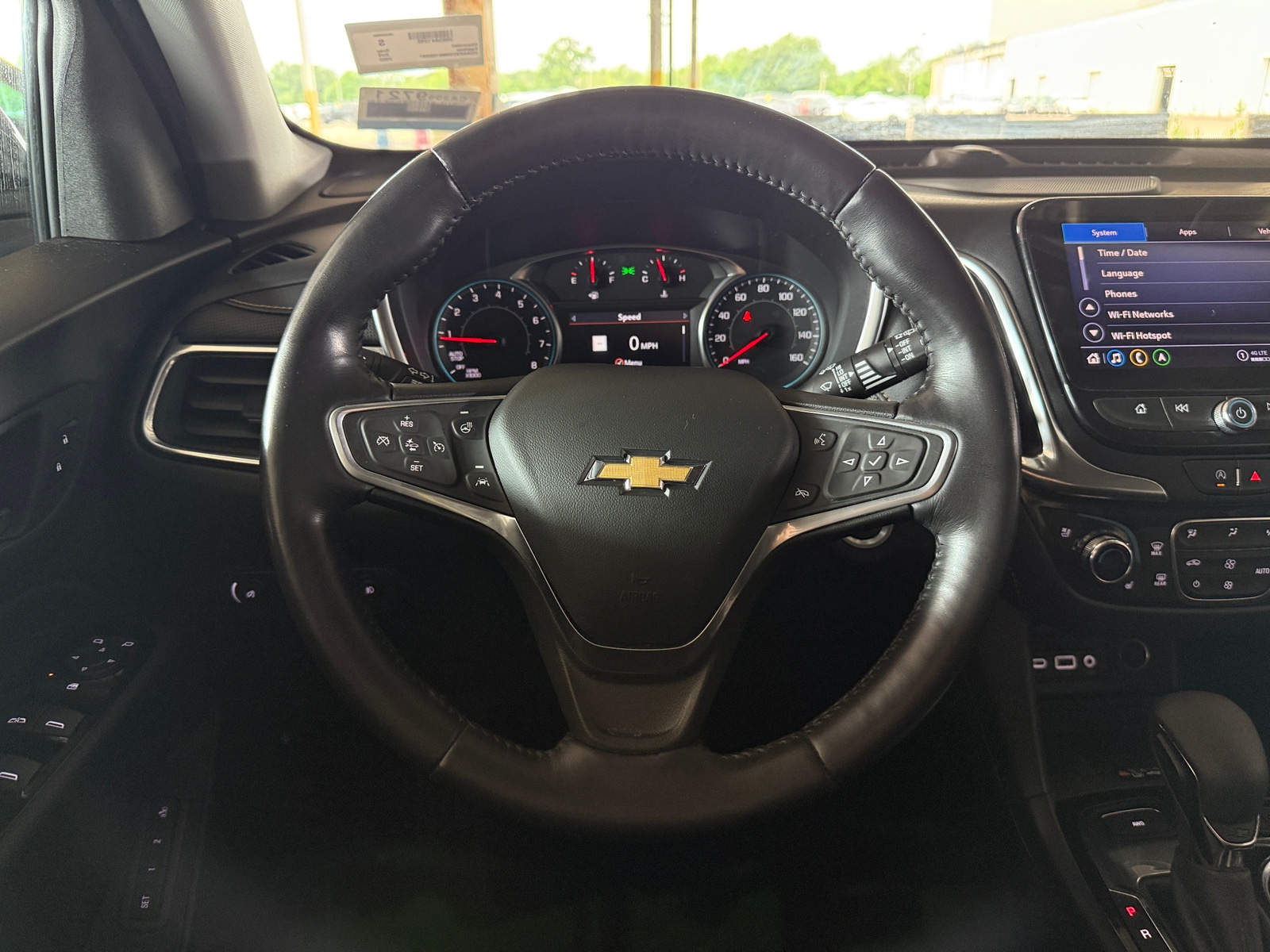 Thumbnail: 2022 Chevrolet Equinox - 4