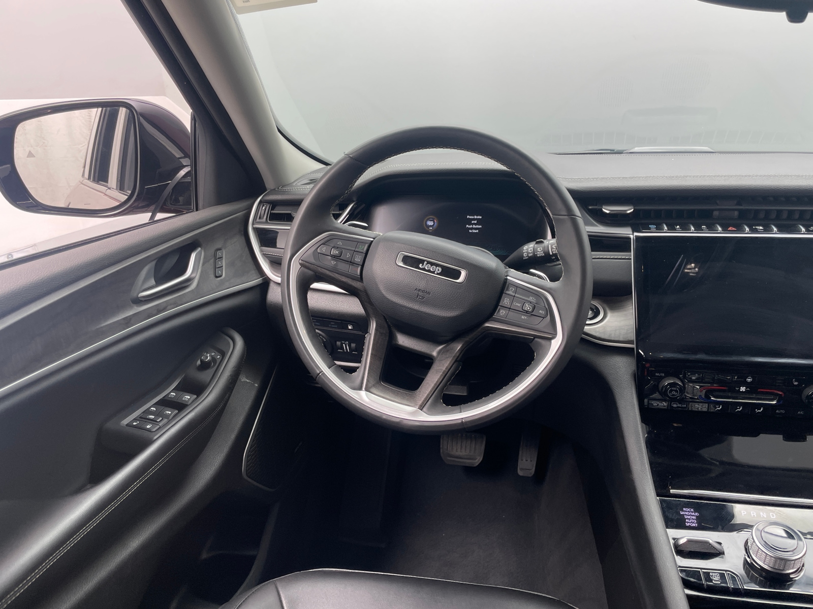 Thumbnail: 2023 Jeep Grand Cherokee - 4