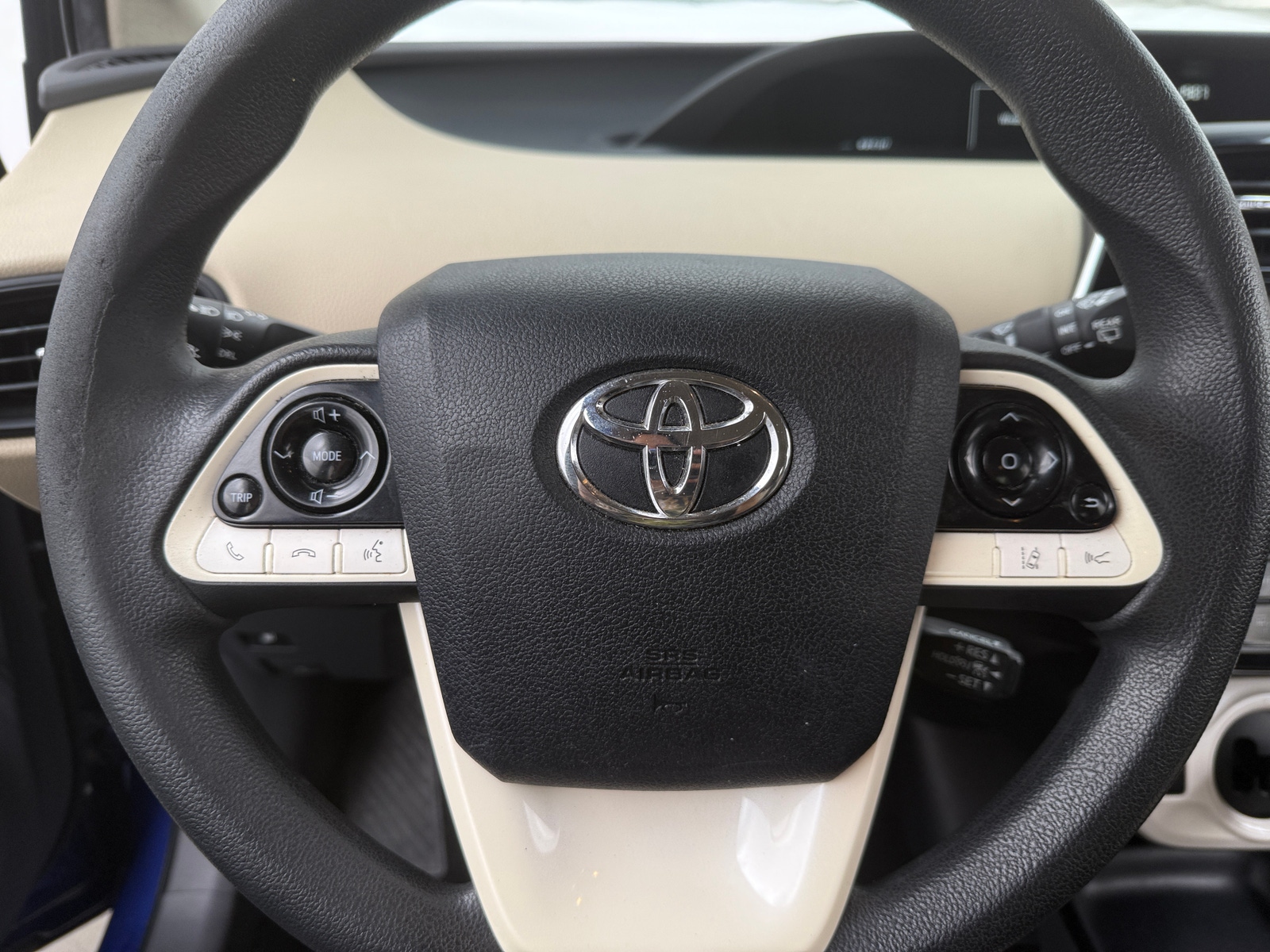 Thumbnail: 2017 Toyota Prius - 5