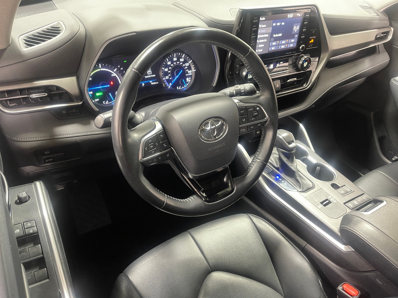 Thumbnail: 2021 Toyota Highlander - 2
