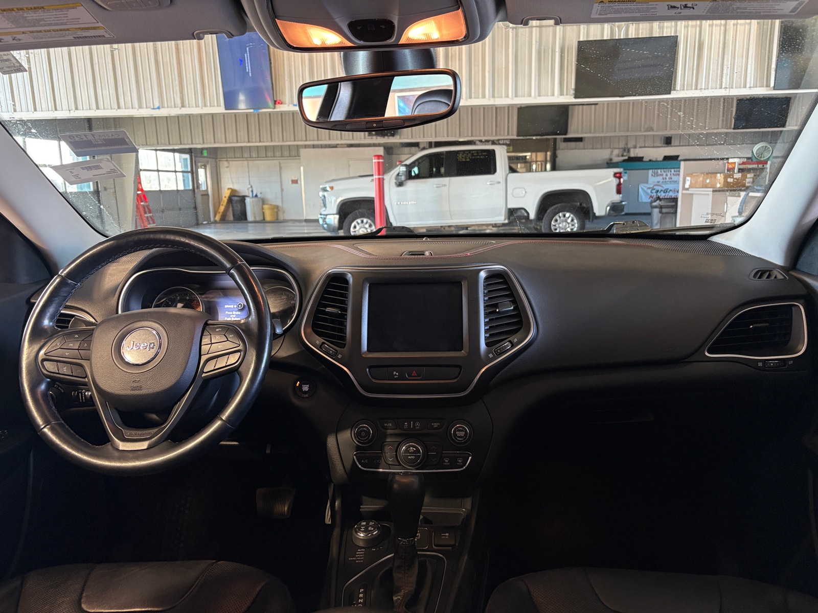 Thumbnail: 2019 Jeep Cherokee - 2