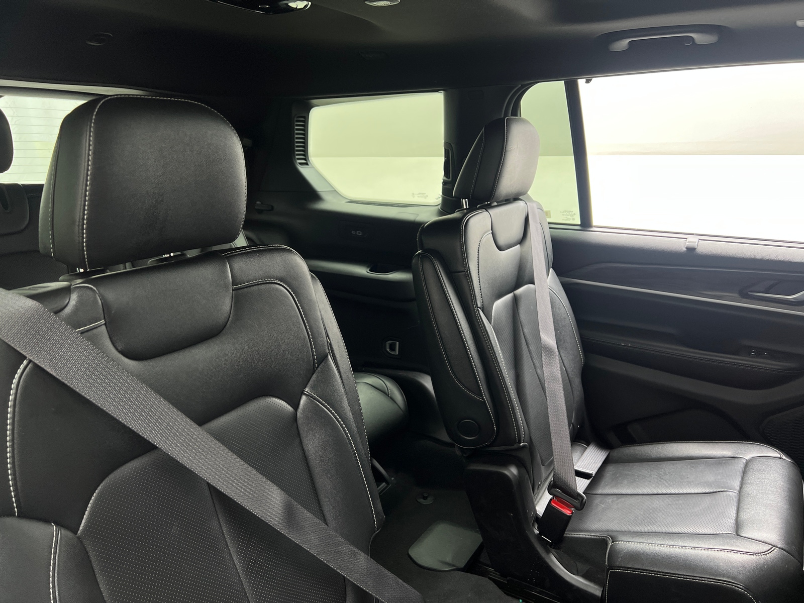 Thumbnail: 2024 Jeep Grand Cherokee L - 5