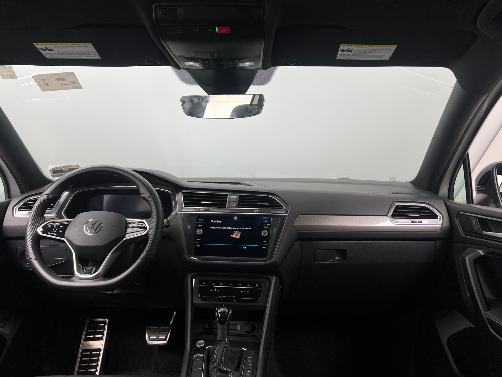 Thumbnail: 2022 Volkswagen Tiguan - 2