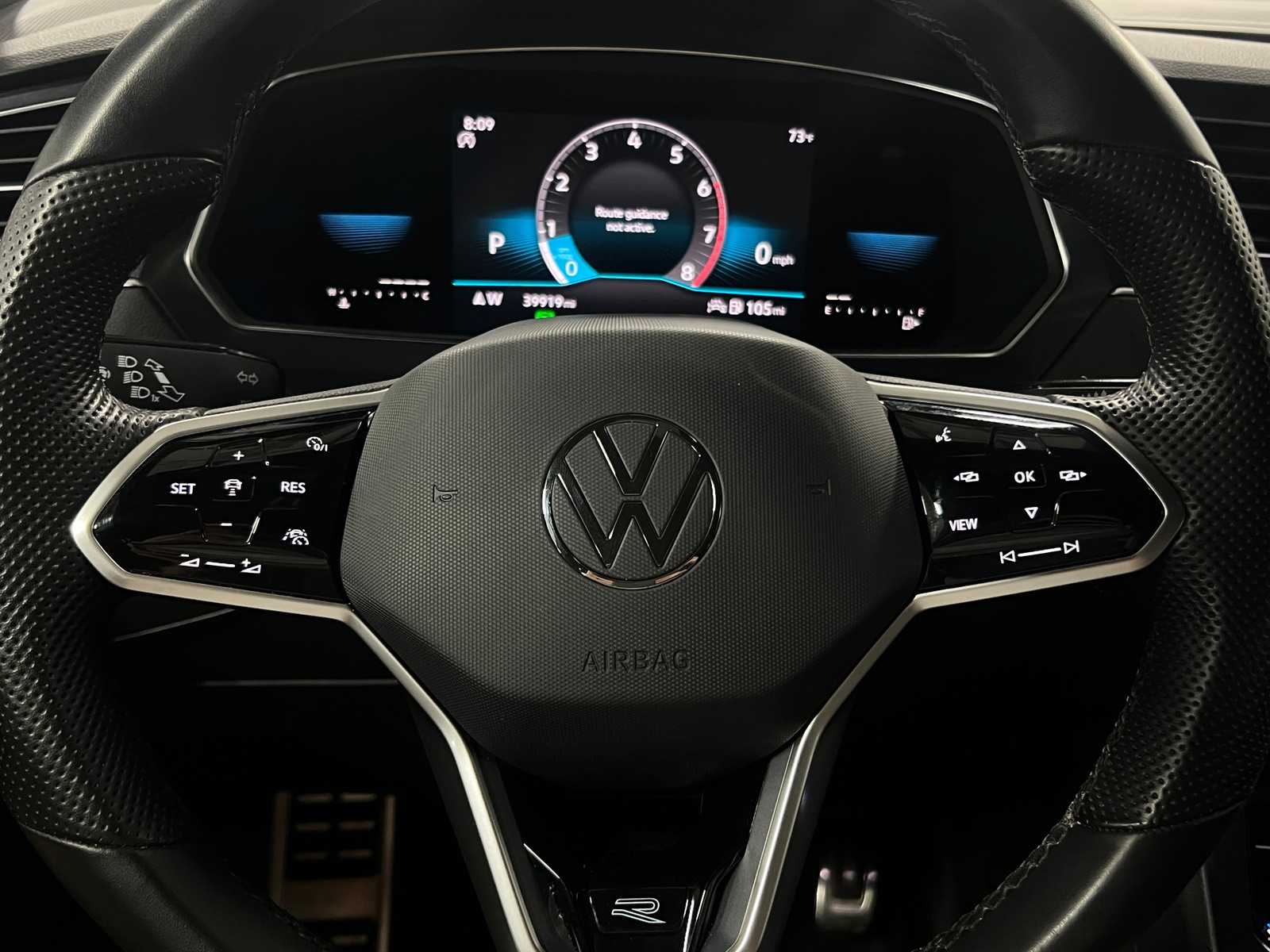 Thumbnail: 2022 Volkswagen Tiguan - 4