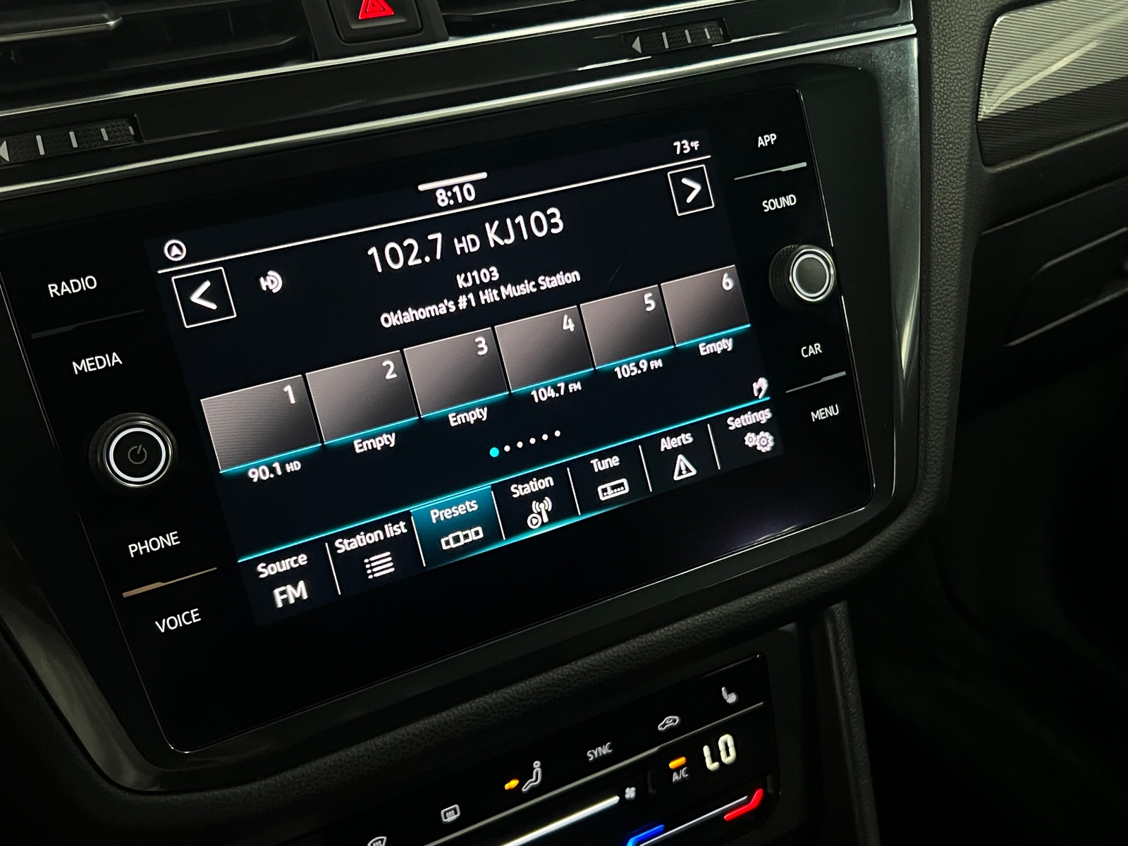 Thumbnail: 2022 Volkswagen Tiguan - 3