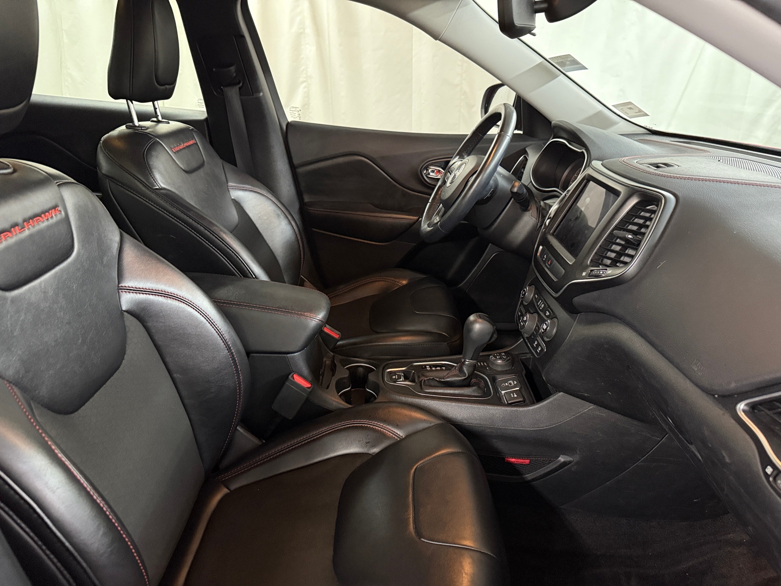 Thumbnail: 2019 Jeep Cherokee - 2