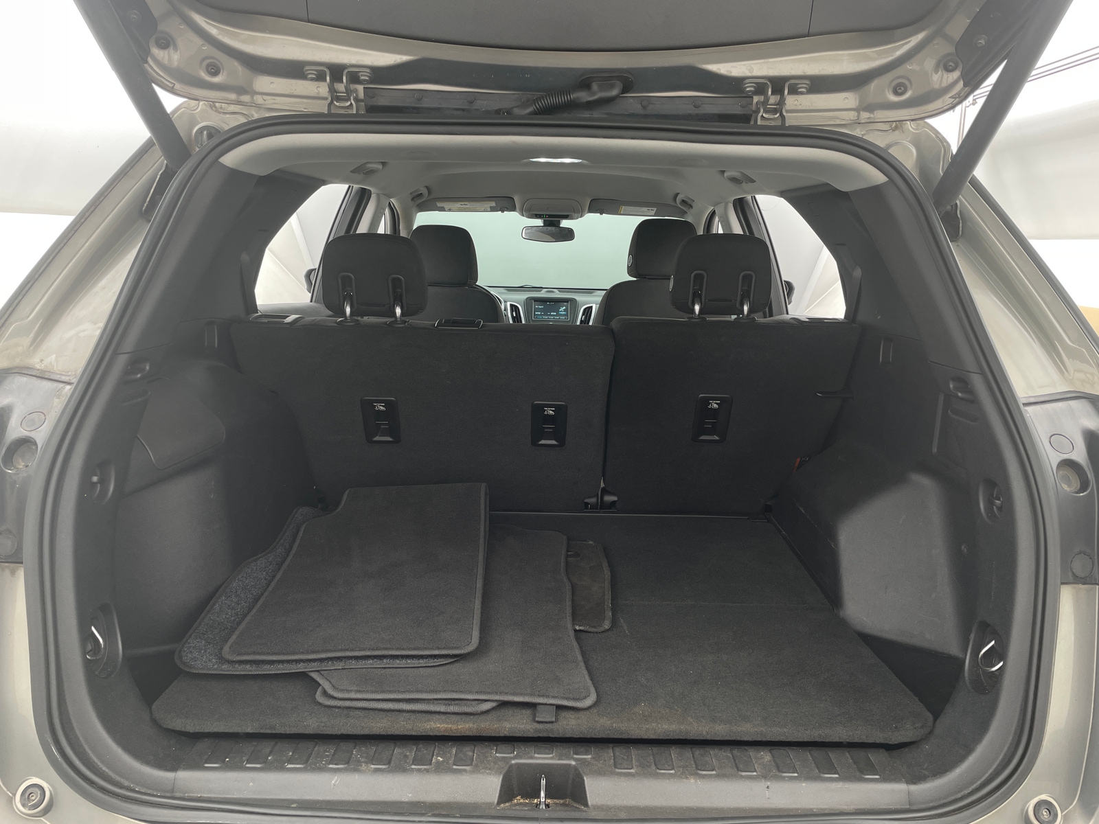 Thumbnail: 2018 Chevrolet Equinox - 7