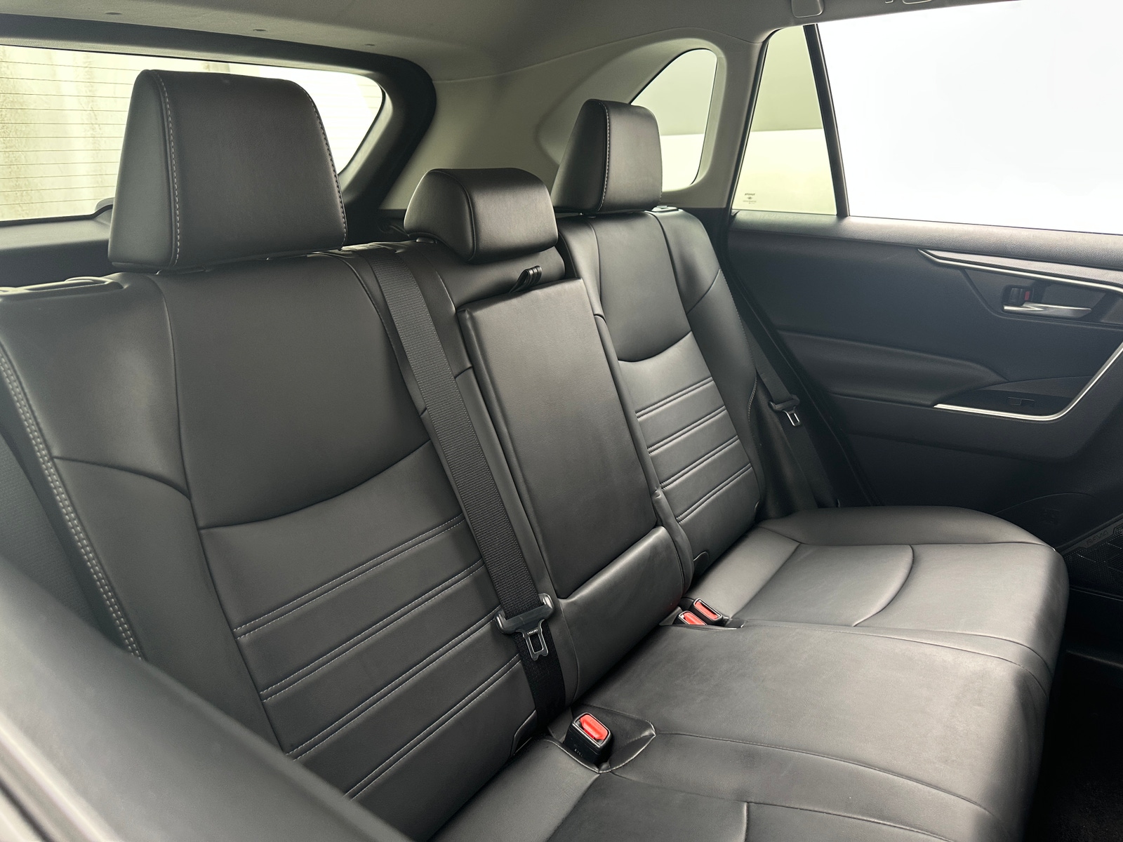 Thumbnail: 2021 Toyota RAV4 - 5