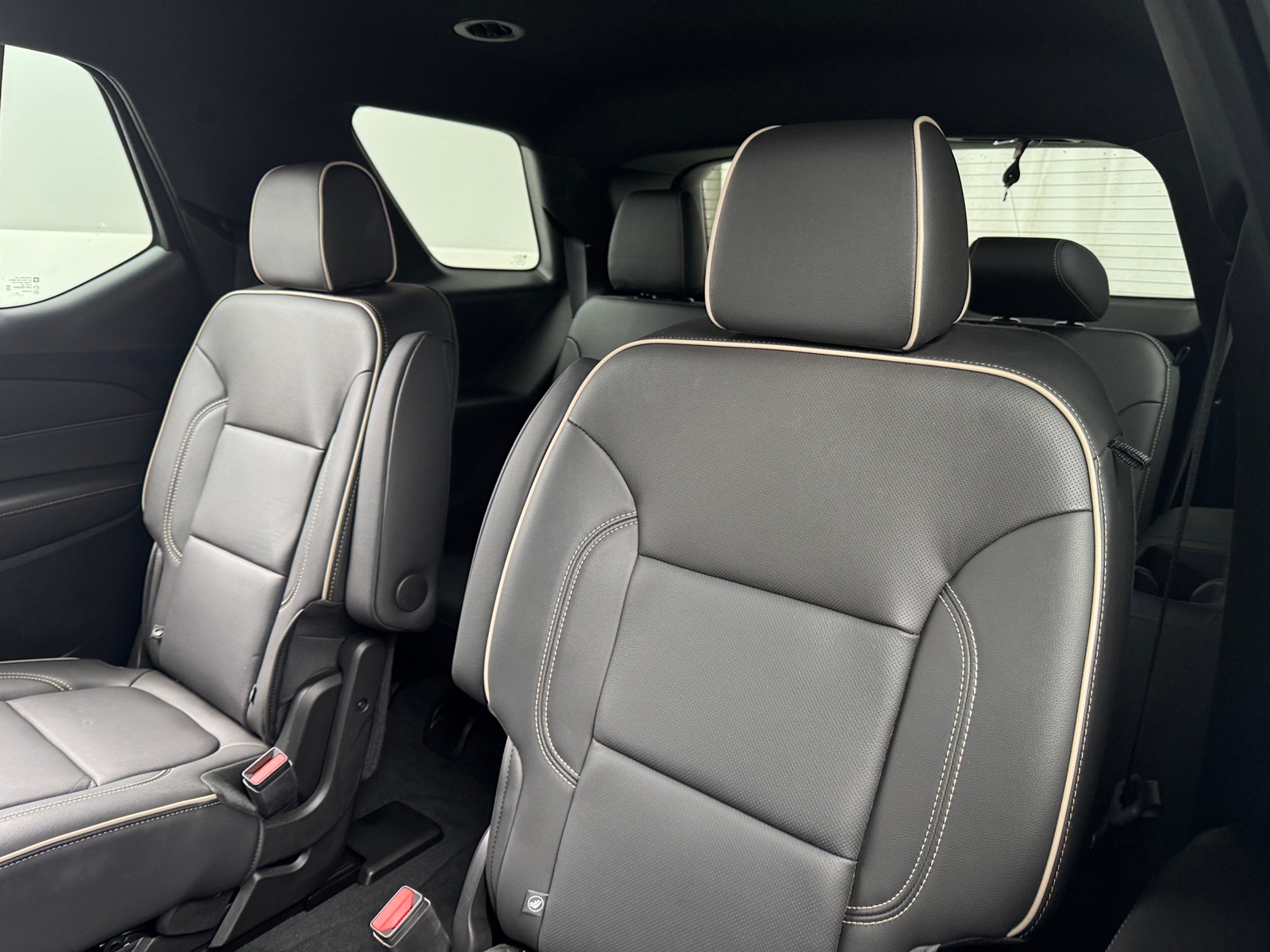 Thumbnail: 2023 Chevrolet Traverse - 5