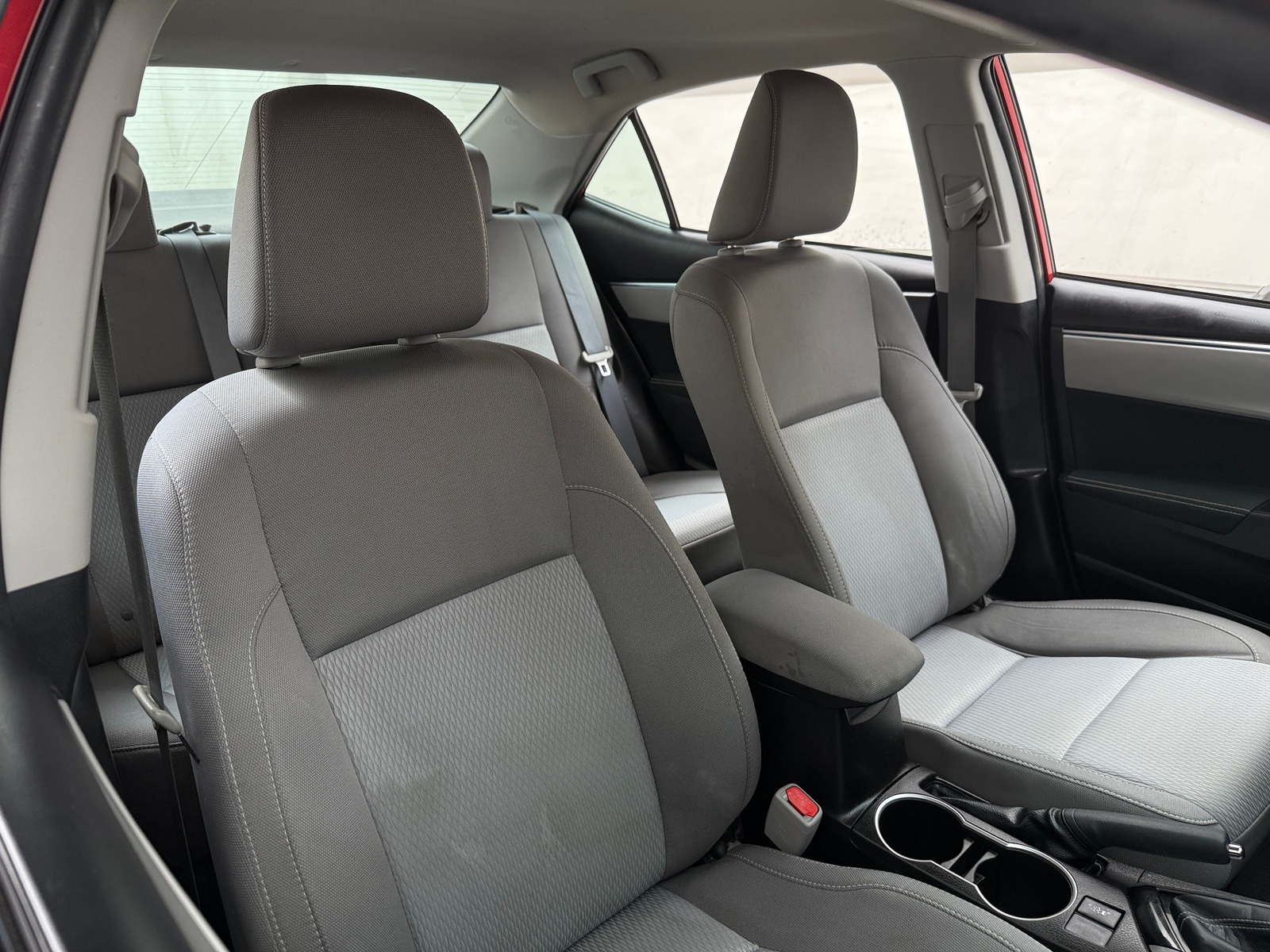 Thumbnail: 2016 Toyota Corolla - 2