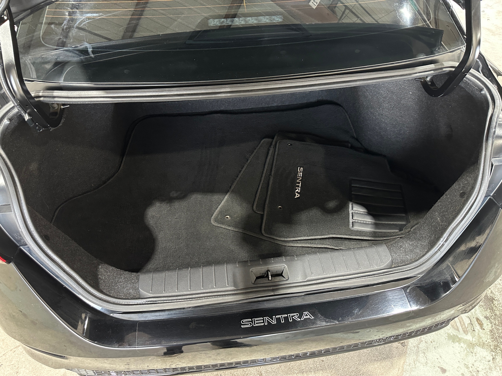 Thumbnail: 2022 Nissan Sentra - 7