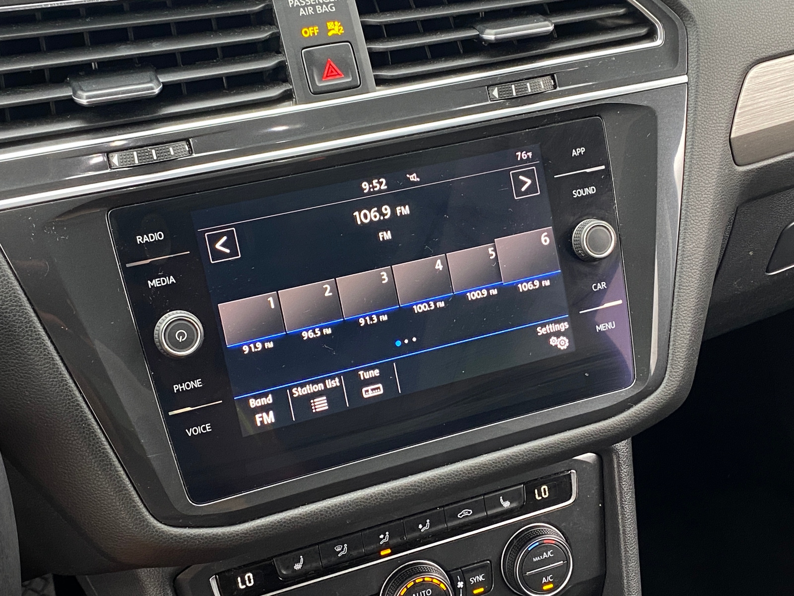 Thumbnail: 2019 Volkswagen Tiguan - 3