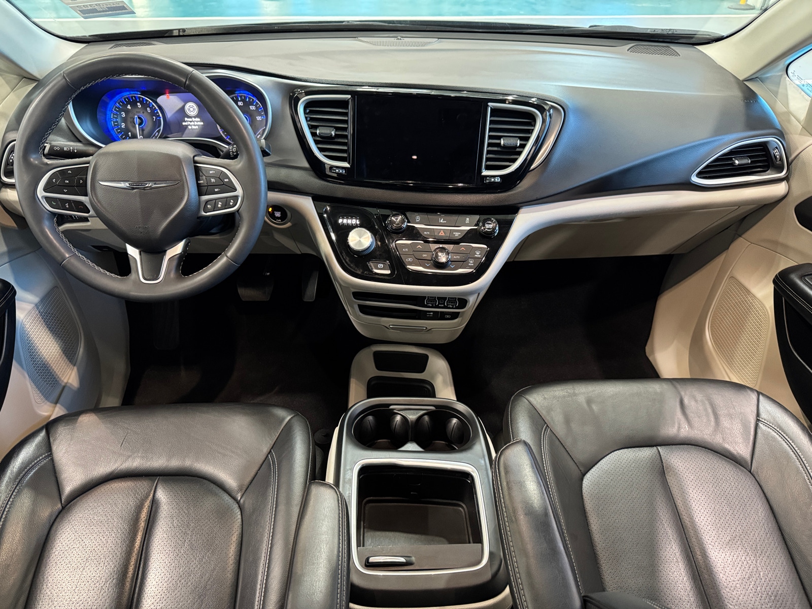 Thumbnail: 2022 Chrysler Pacifica - 2