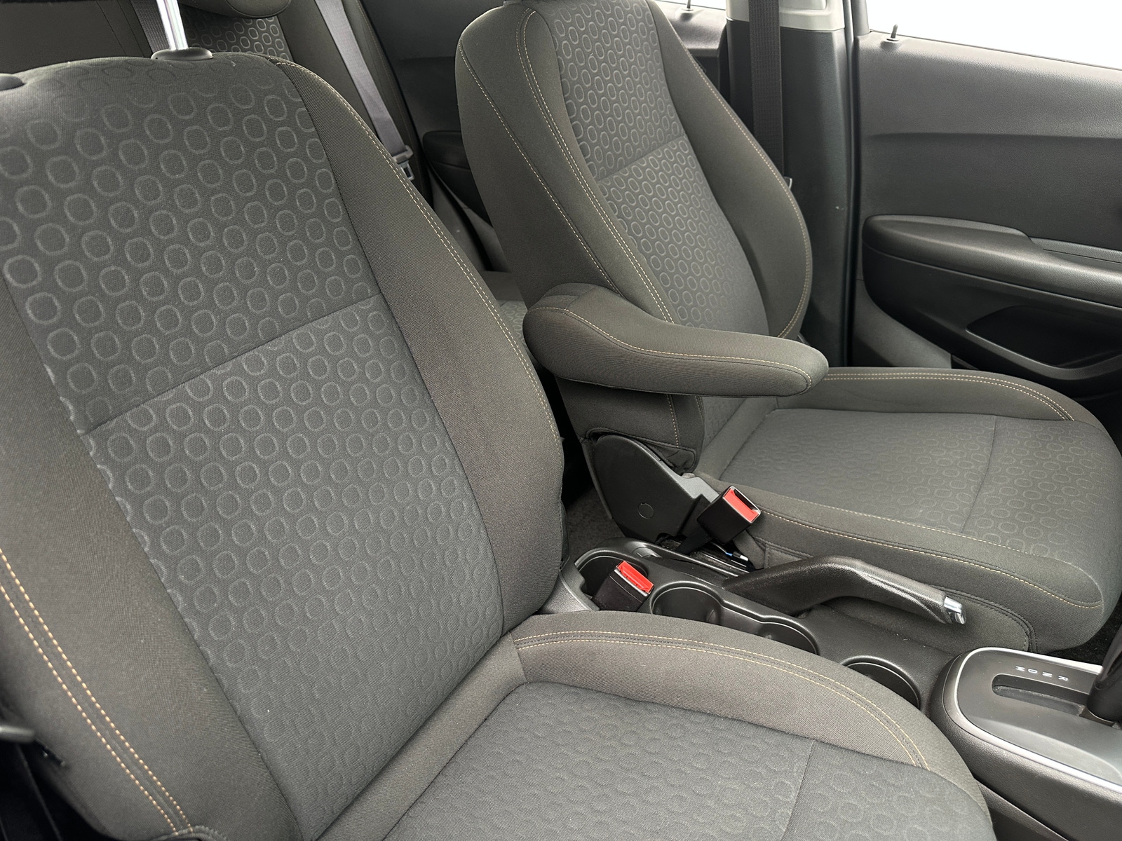 Thumbnail: 2018 Chevrolet Trax - 2