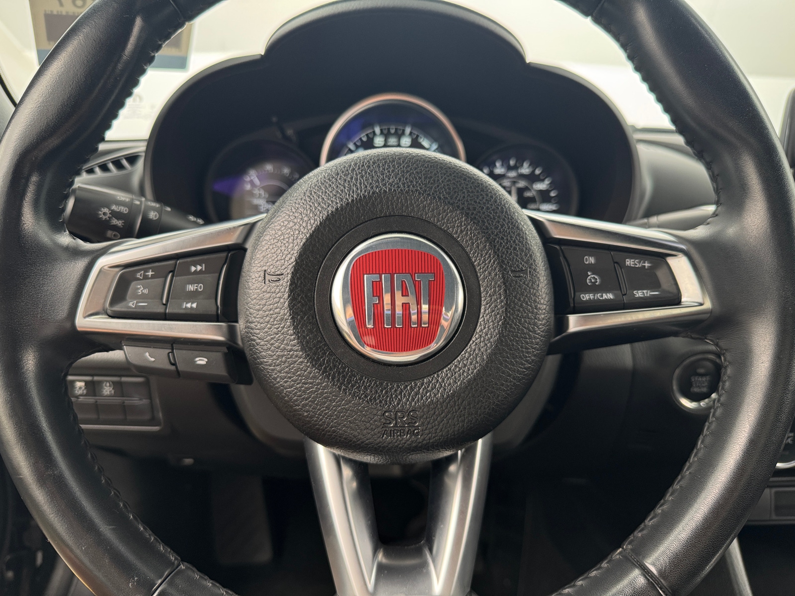 Thumbnail: 2017 Fiat 124 Spider - 5