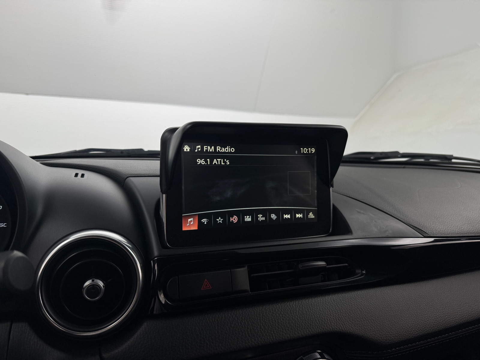 Thumbnail: 2017 Fiat 124 Spider - 4