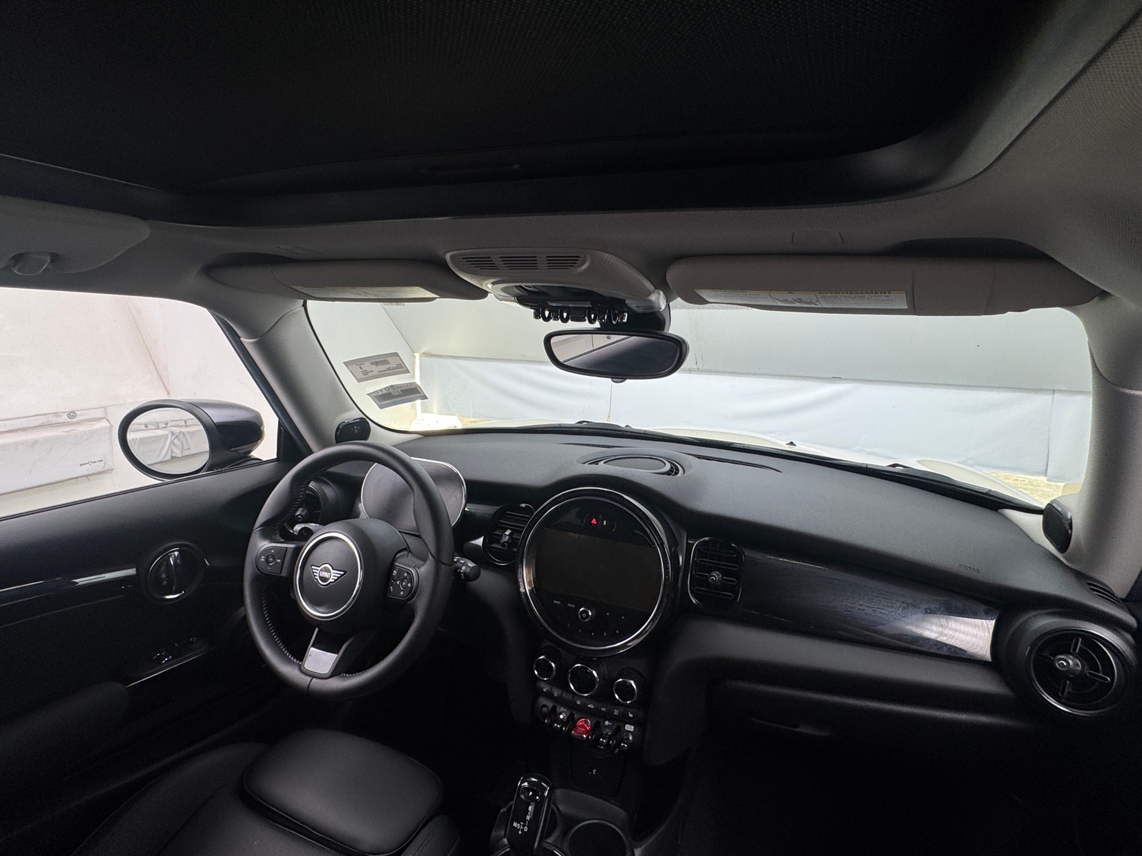 Thumbnail: 2023 MINI Cooper Hardtop - 2