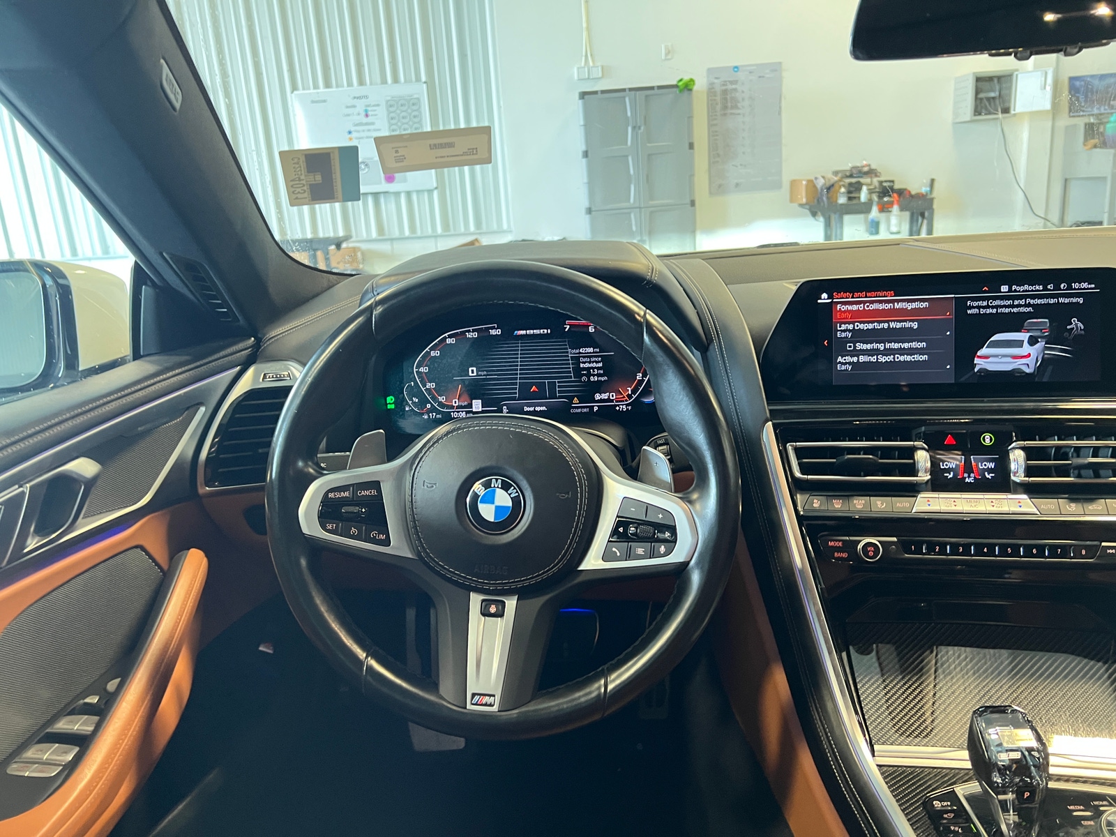 Thumbnail: 2022 BMW 8 Series - 4