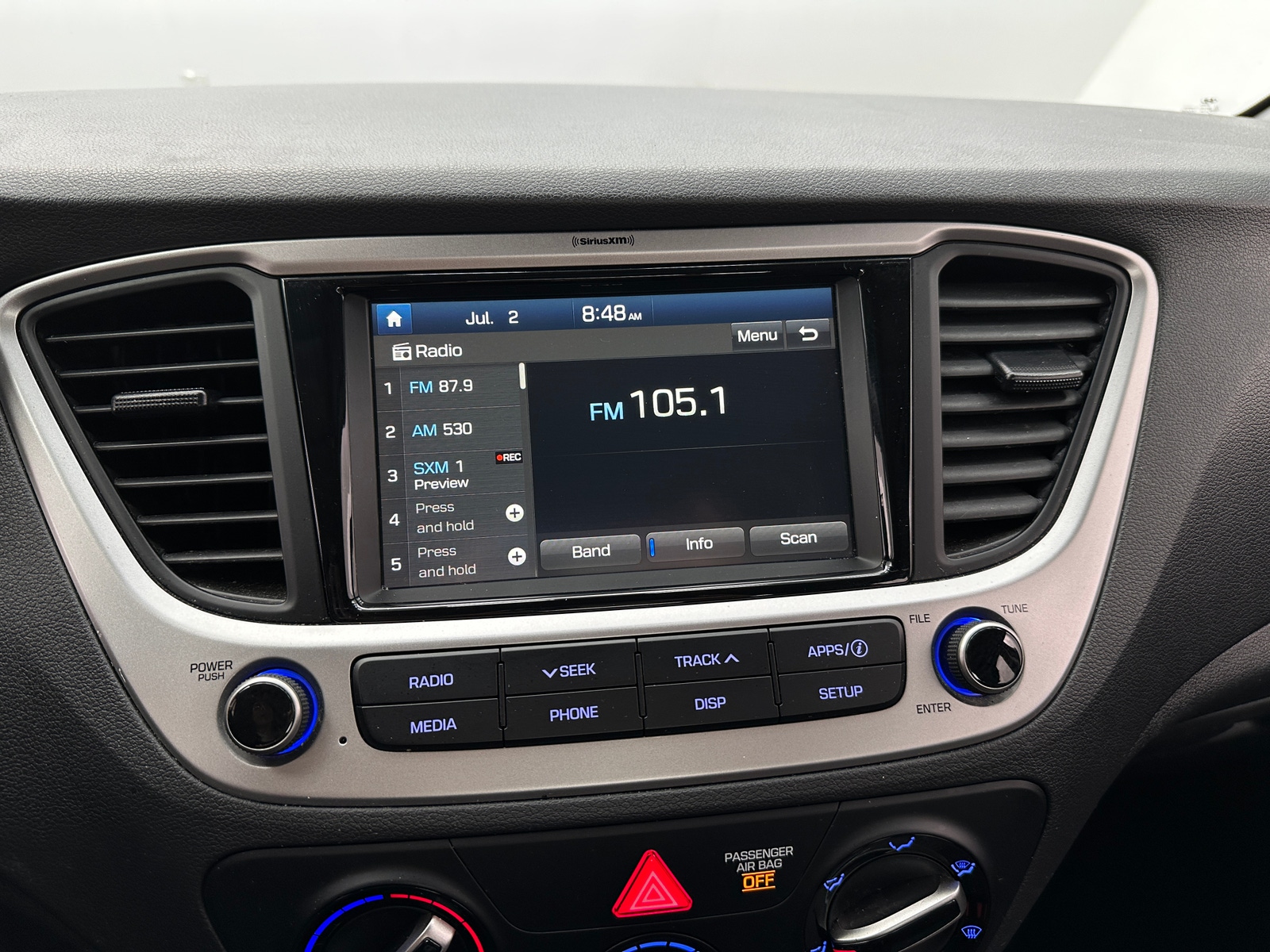 Thumbnail: 2022 Hyundai Accent - 4