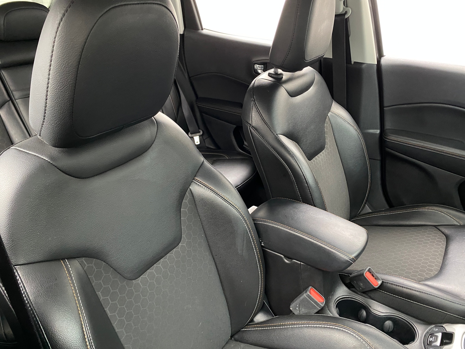 Thumbnail: 2018 Jeep Compass - 2
