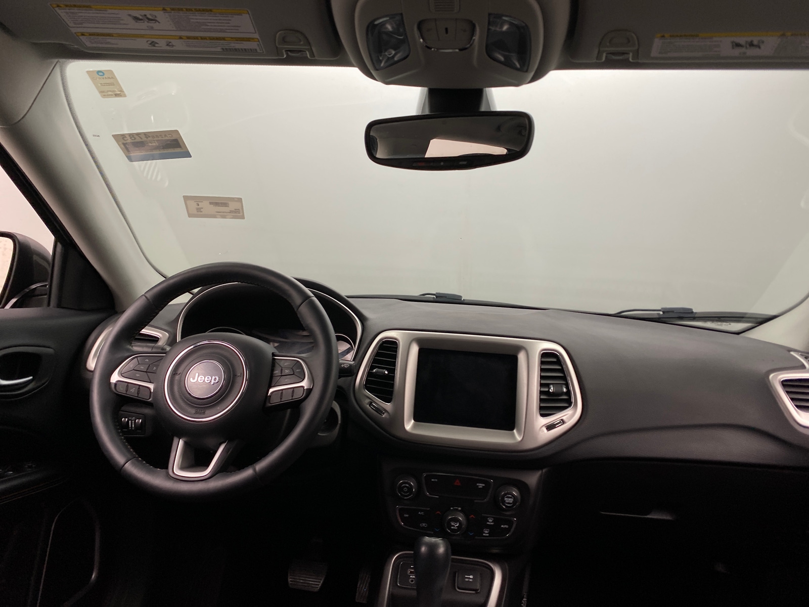 Thumbnail: 2018 Jeep Compass - 3