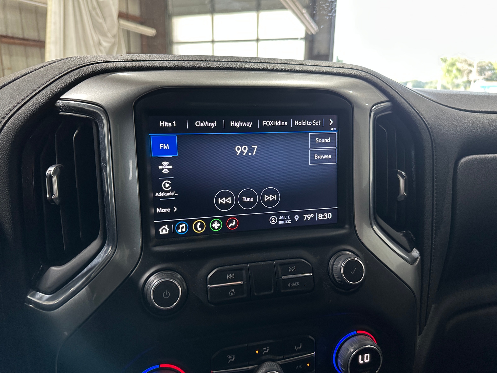Thumbnail: 2022 Chevrolet Silverado 1500 - 3
