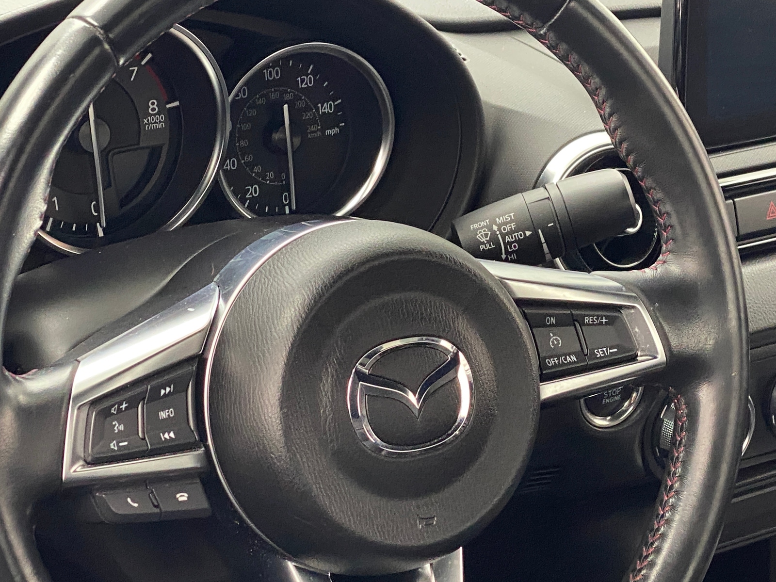 Thumbnail: 2018 Mazda MX-5 Miata - 3