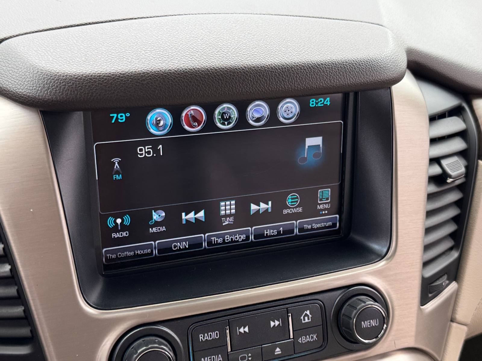 Thumbnail: 2018 GMC Yukon XL - 3