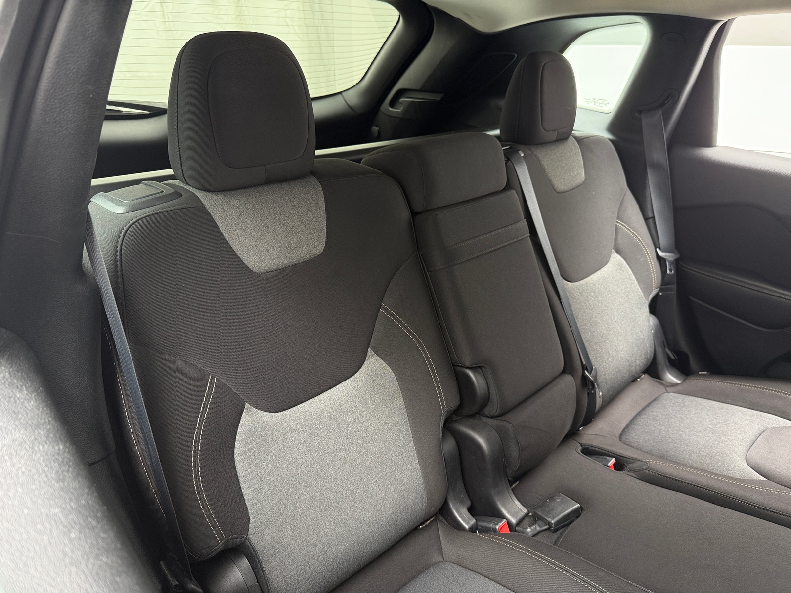 Thumbnail: 2016 Jeep Cherokee - 6