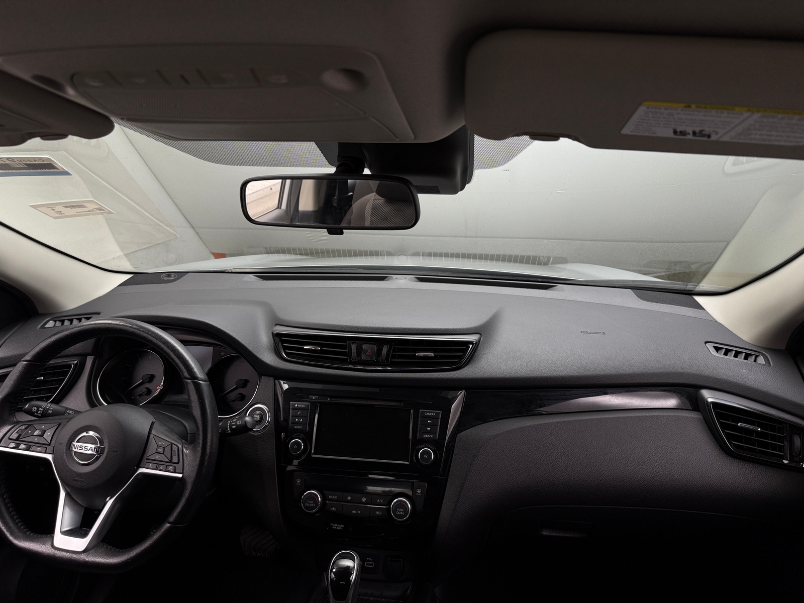 Thumbnail: 2021 Nissan Rogue Sport - 3