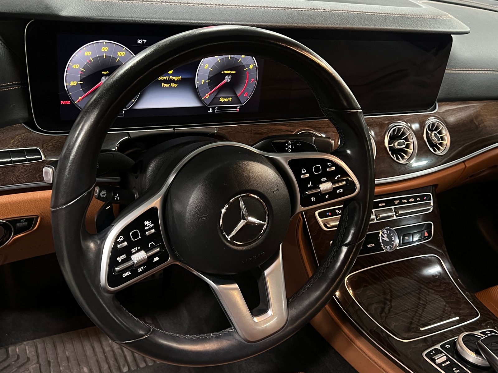 Thumbnail: 2019 Mercedes-Benz E-Class - 4