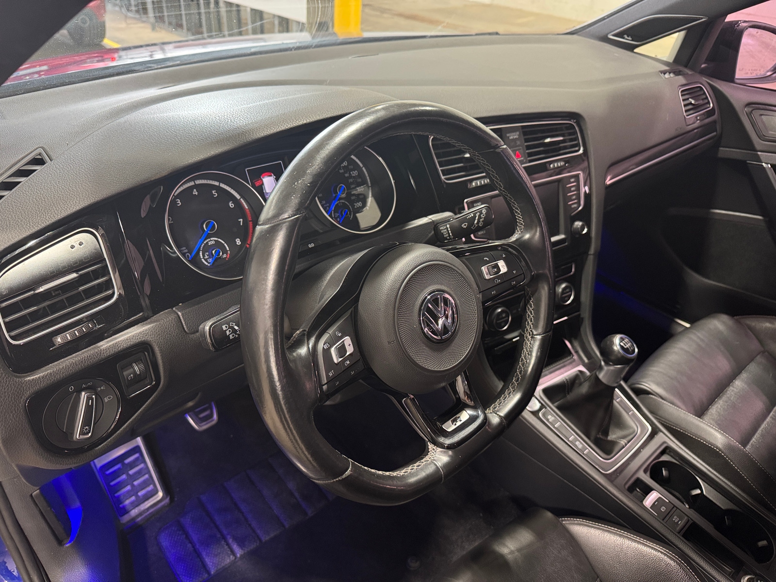 Thumbnail: 2016 Volkswagen Golf - 2