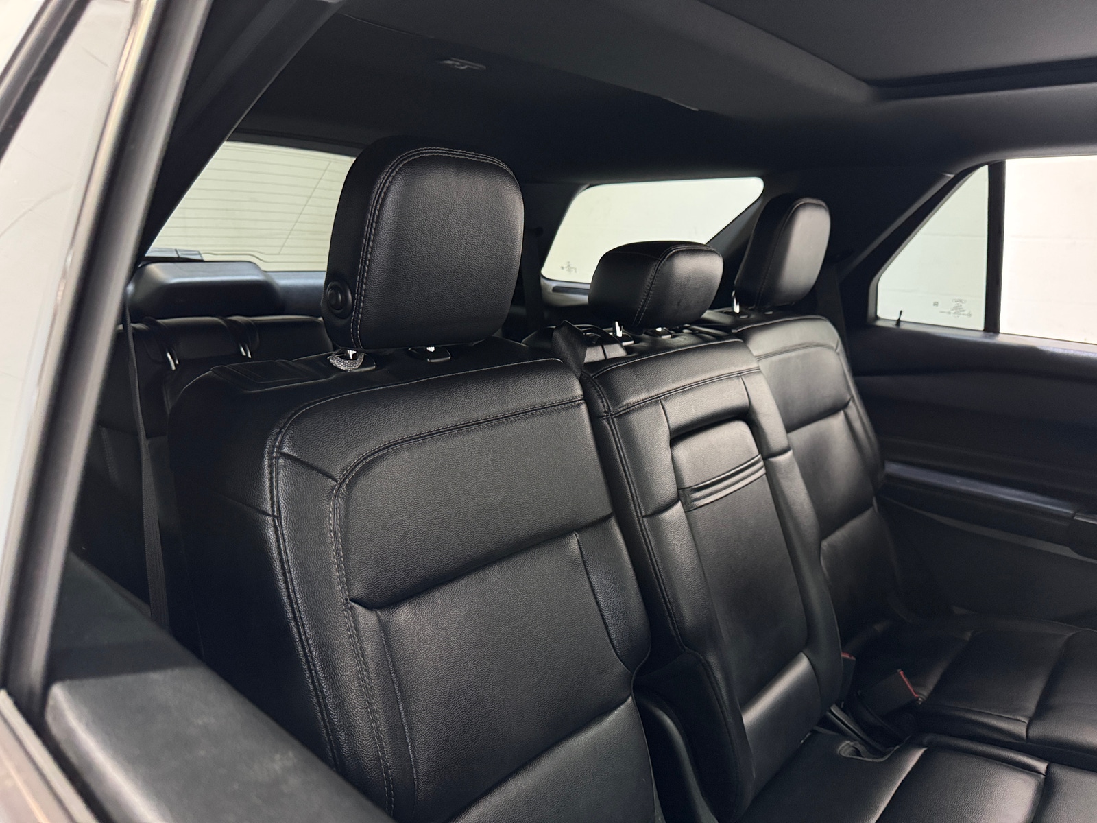 Thumbnail: 2020 Ford Explorer - 5