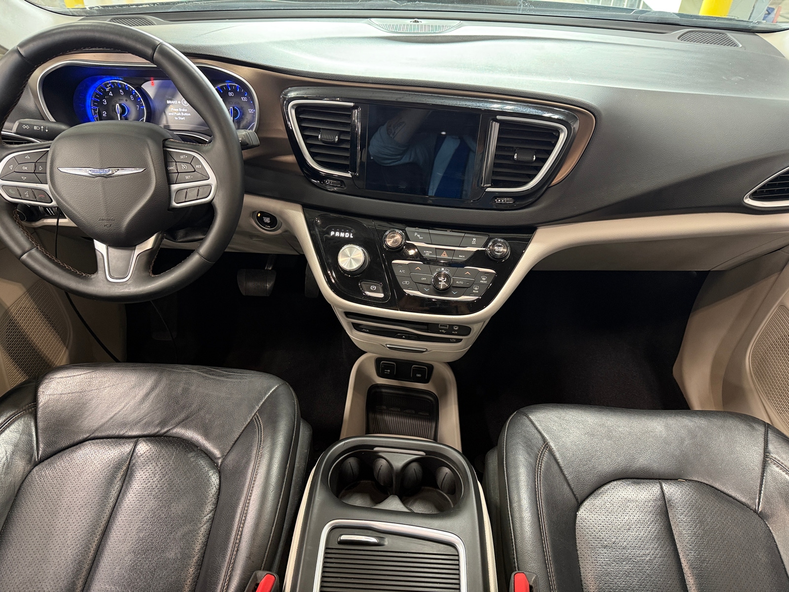 Thumbnail: 2017 Chrysler Pacifica - 2