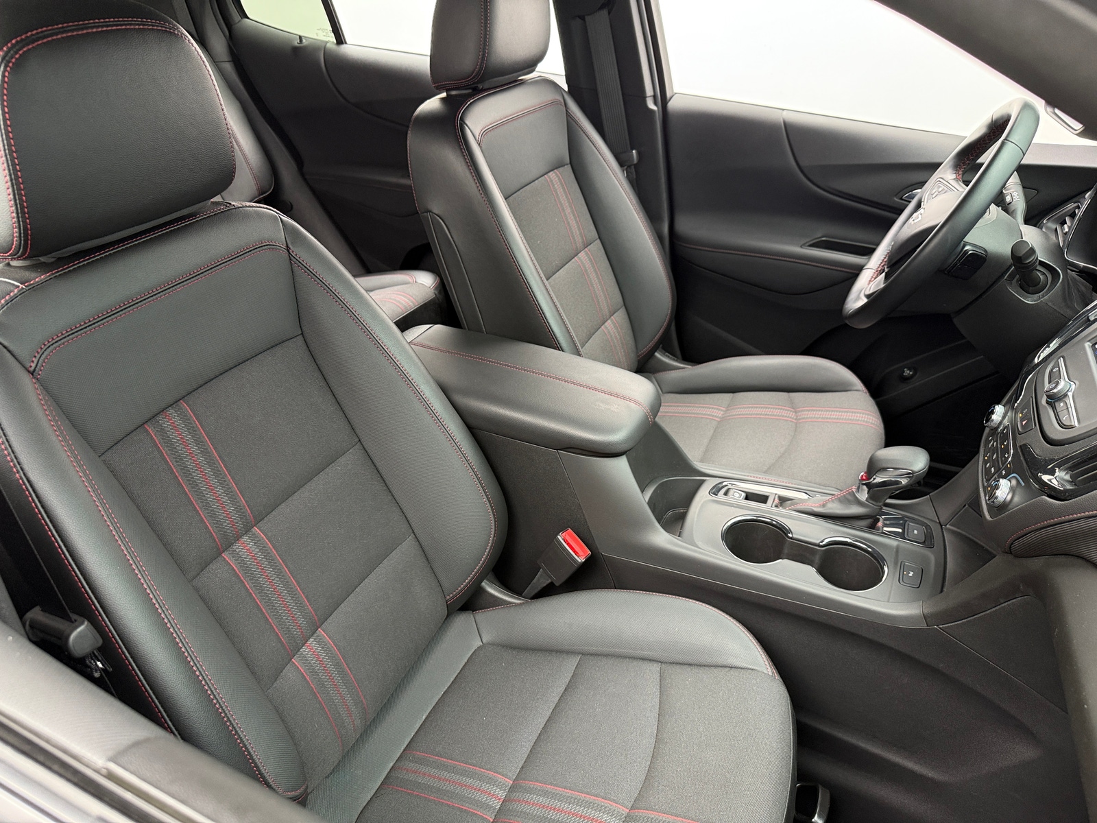 Thumbnail: 2023 Chevrolet Equinox - 2