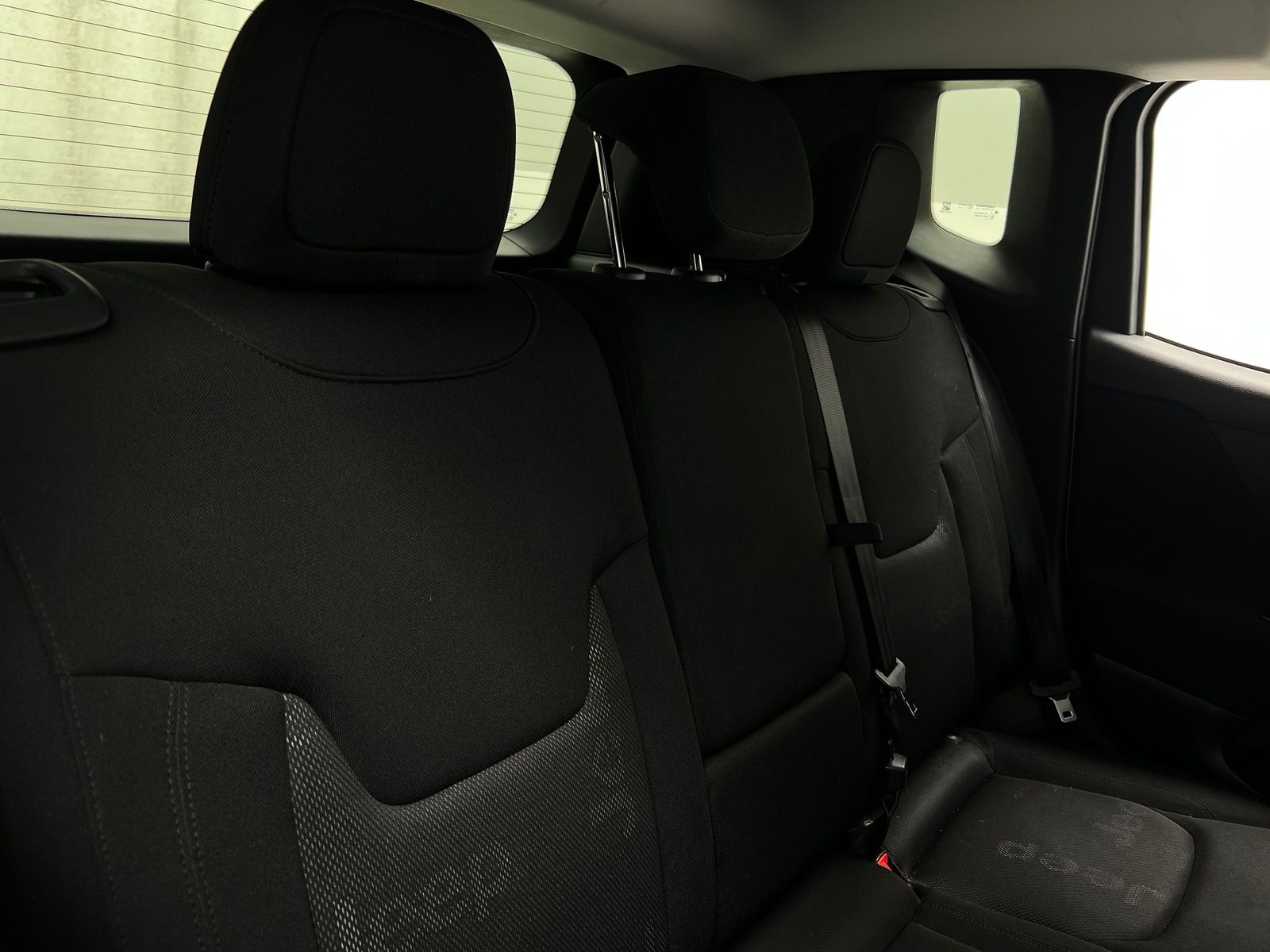 Thumbnail: 2015 Jeep Renegade - 6