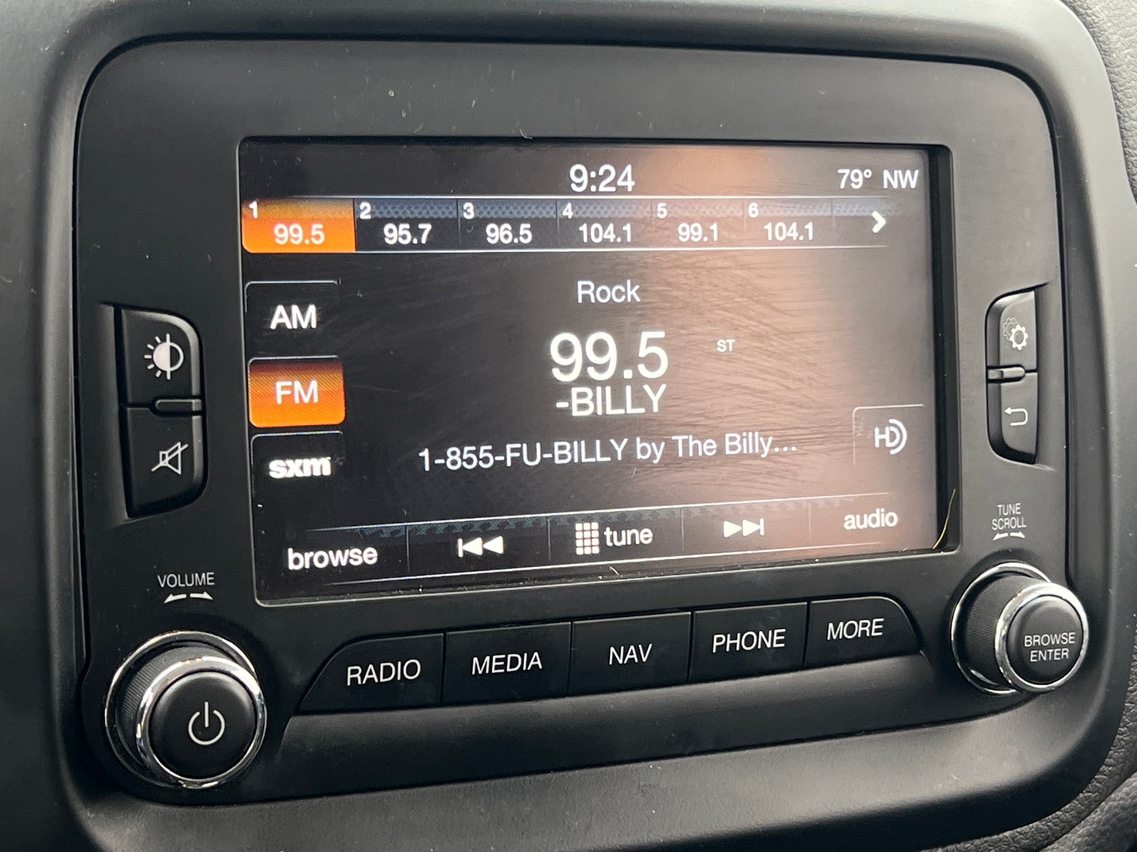 Thumbnail: 2015 Jeep Renegade - 4