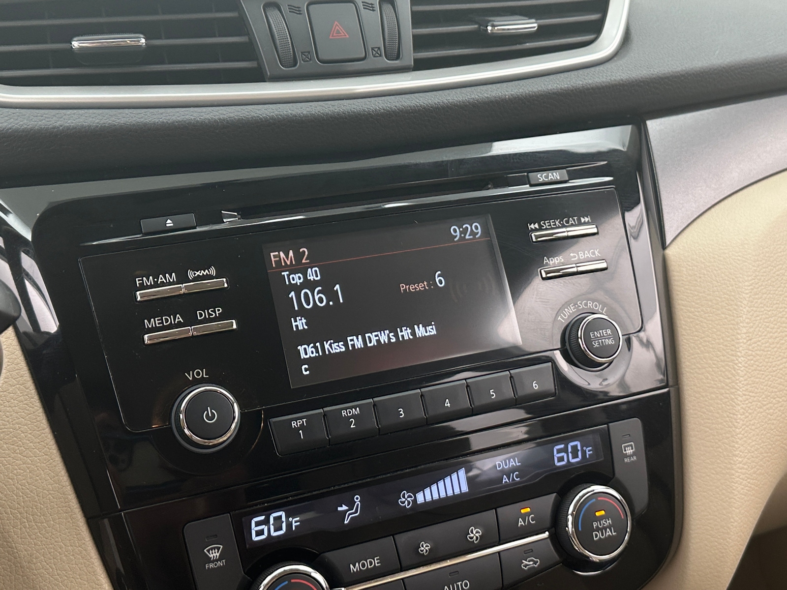 Thumbnail: 2015 Nissan Rogue - 4