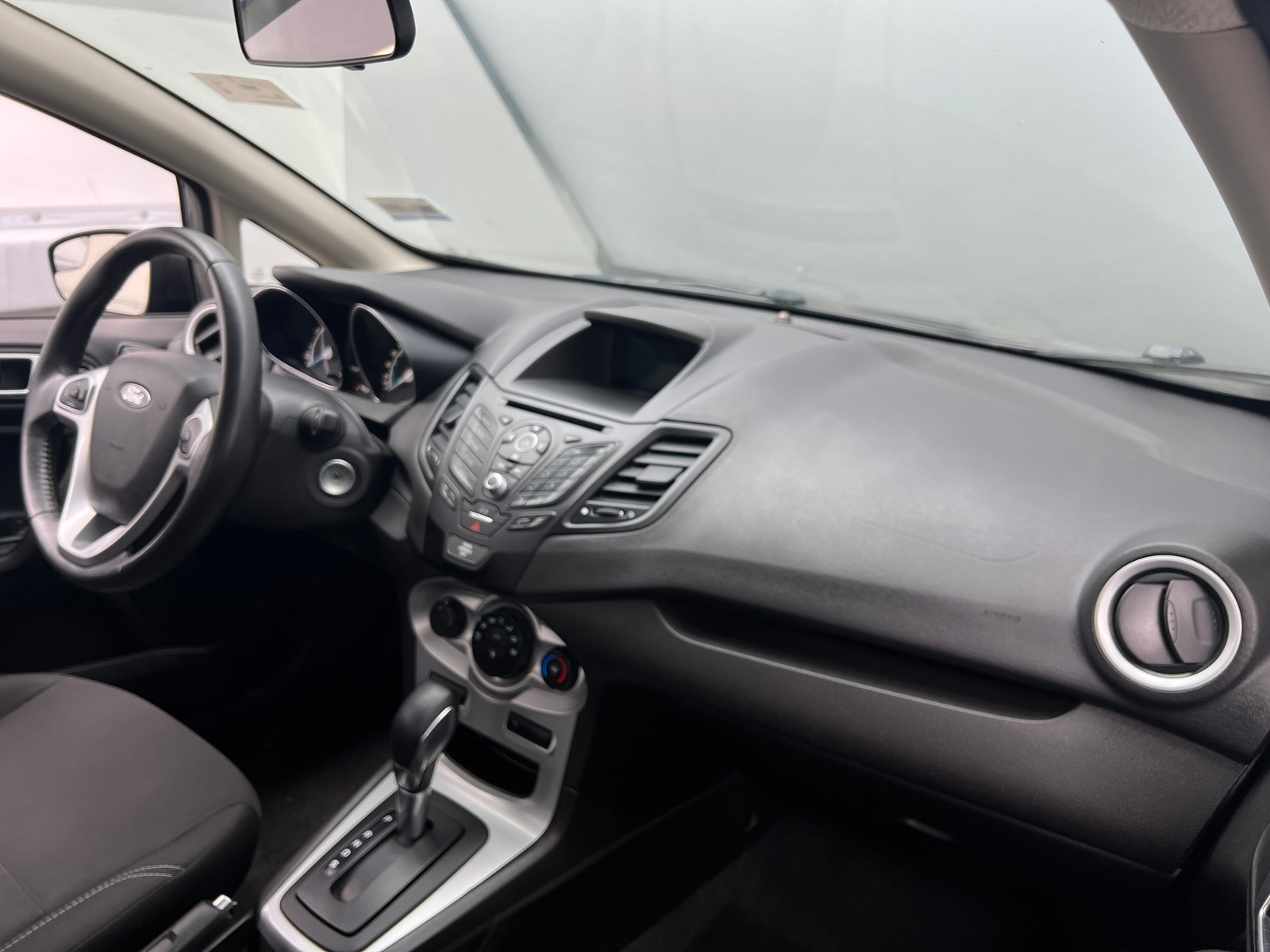 Thumbnail: 2016 Ford Fiesta - 3